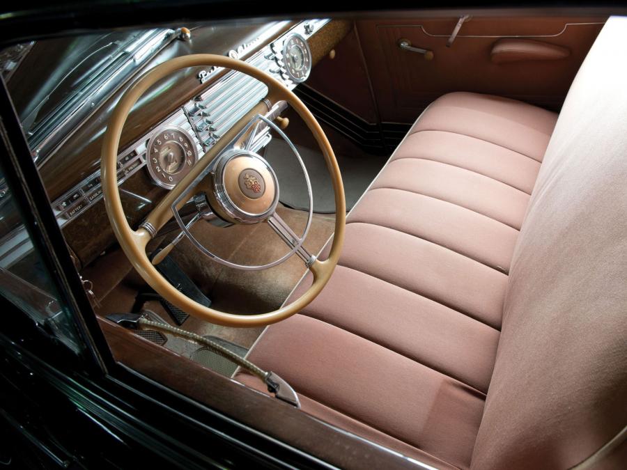  Packard Clipper Custom Super Eight Limousine 1947 года  (фото 3 из 4)